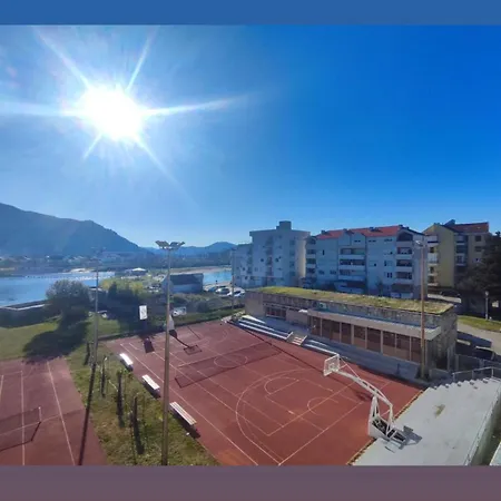 Srna Apartment *