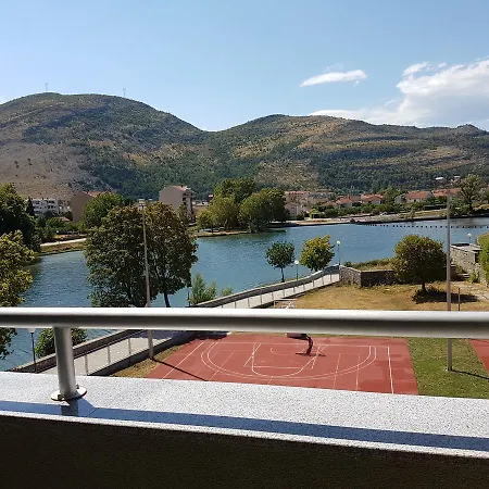 Srna Apartman